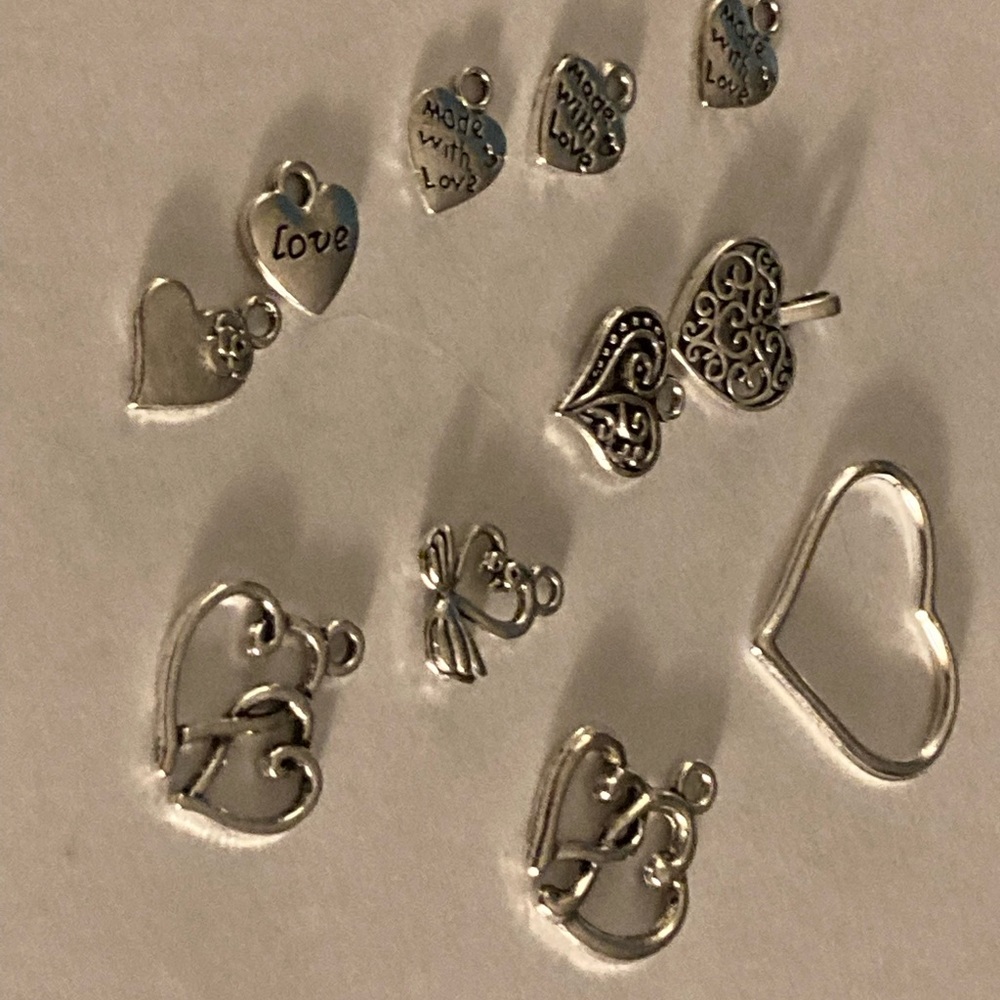 Lot of 11 charms/pendants heart theme